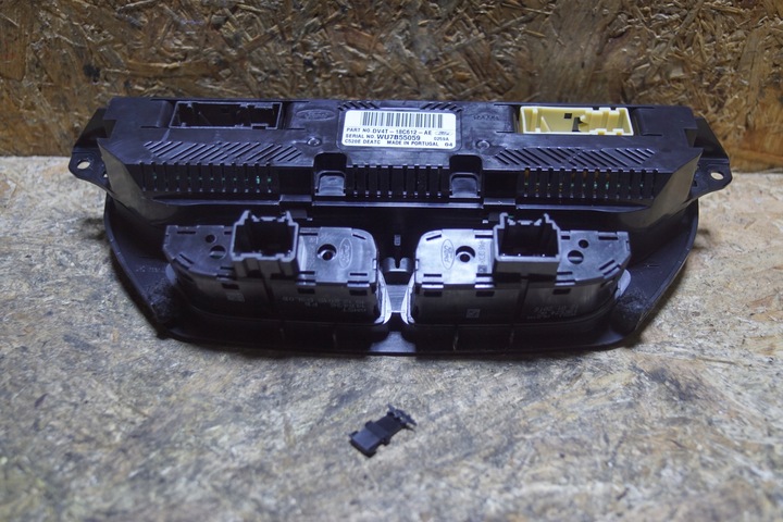фото №12, Панель кондиционера ford kuga mk2 dv4t-18c612-ae