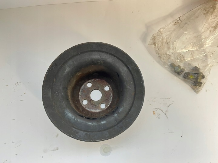 фото №10, Шкив насоса mercedes w123 w116 w126 r107 280se m110 1102051410