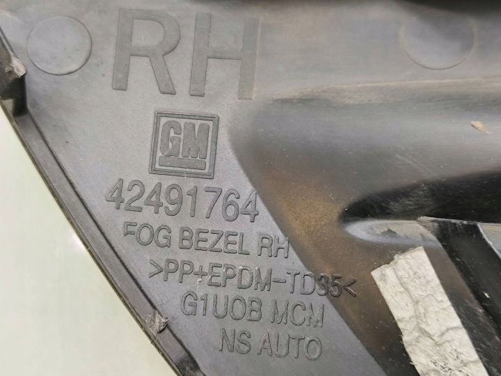 фото №6, Buick encore i 2018 права сторона решітка галоген