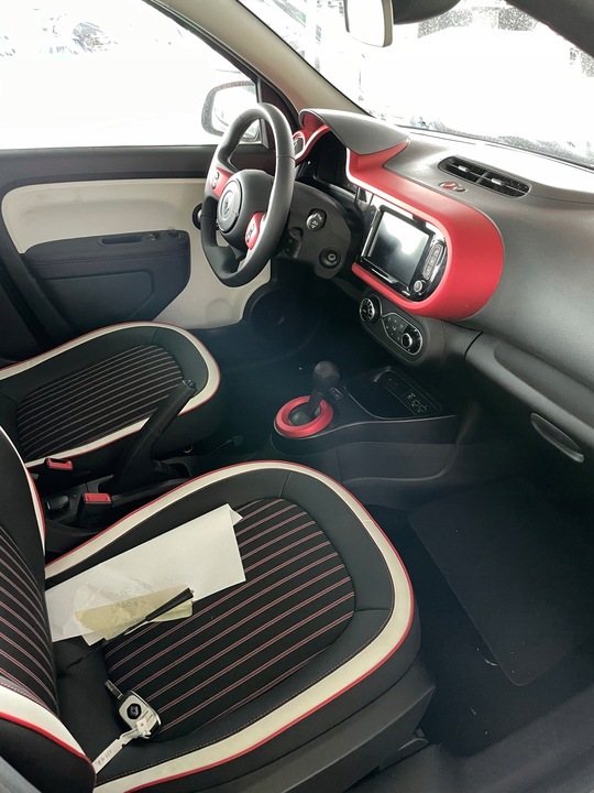 фото №7, Renault twingo iii консоль рамка радіо навігація