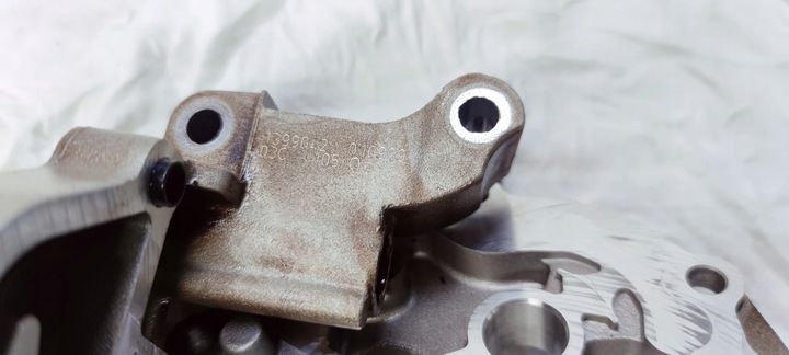 фото №7, Насос масла audi vw seat 1.4 tfsi cax 03c105q