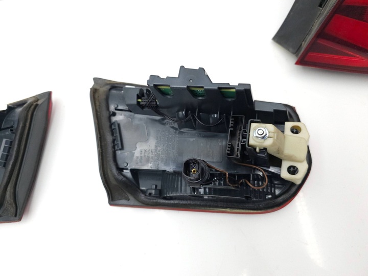 фото №10, Bmw 3 f30 f35 f31 2019 лампи задні / комплект