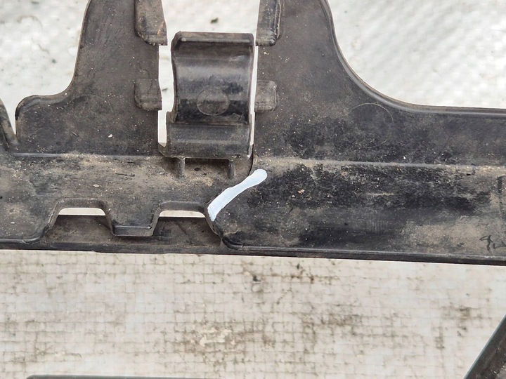 фото №15, Bmw 3 f30 f35 f31 12- решітка середня бампера передньої