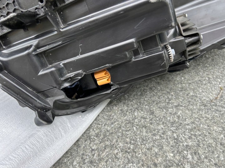 фото №10, Фара права передня toyota highlander iv повний led 10000-8a06k познань