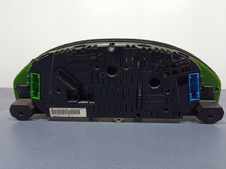 фото №5, Audi a6 c5 2.8 v6 приборы спидометр 4b0919880a