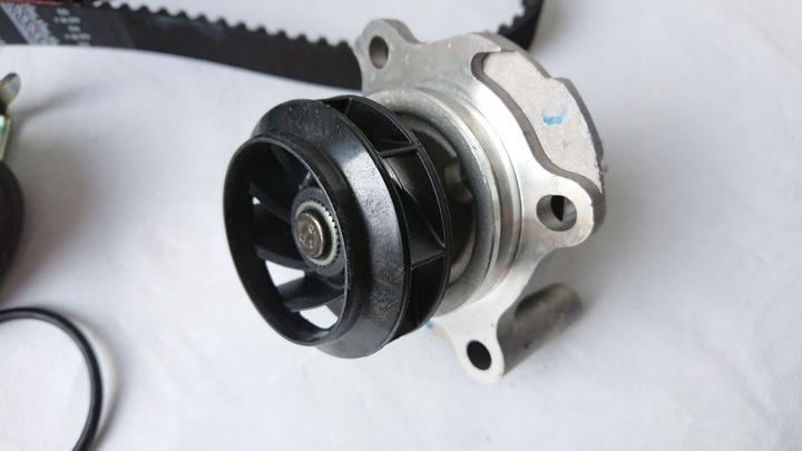 фото №16, Распределение + насос воды audi a3 8l1 8l-y-125 001