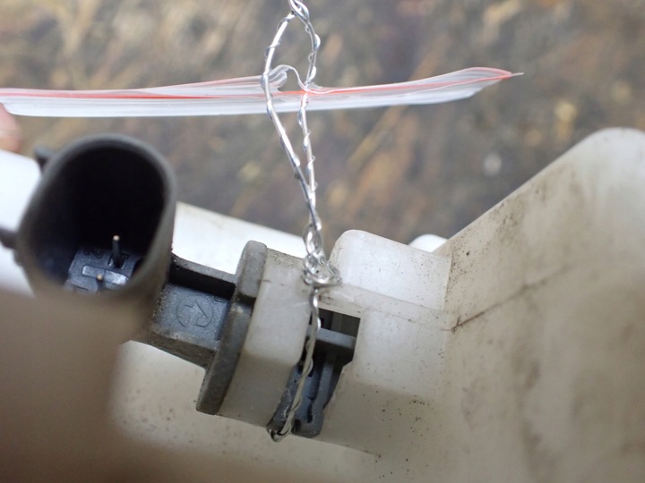 фото №14, Бак склоомивача bmw f10 f11 132640 7269663 8427