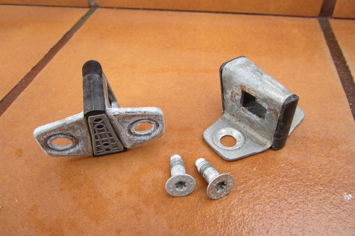 фото №6, Mercedes w124 защита заглушка рамка пластик ручка wewnętrzej дверь