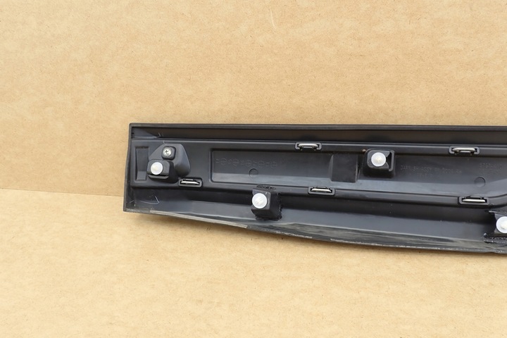 фото №13, Планка двері праві права rh prawtył mitsubishi outlander iii 5757a410