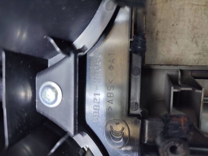 фото №8, Lexus rc 2019 декор туннеля среднего