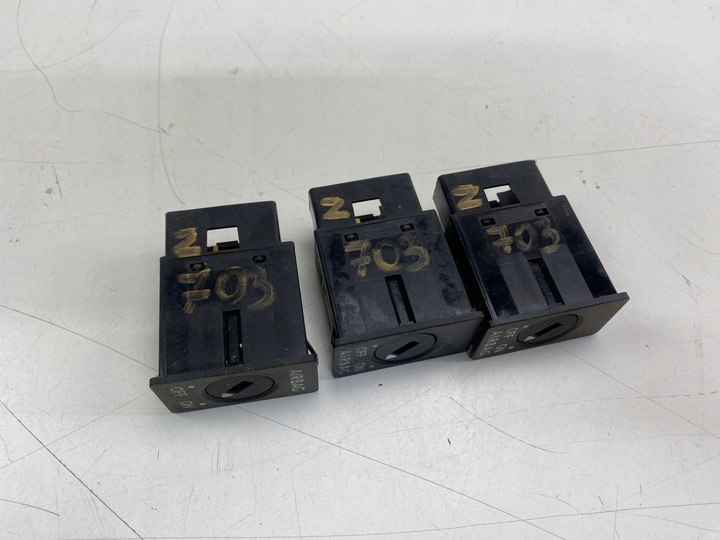 фото №8, Vw passat b7 вимикач подушка безпеки 3c0919237b