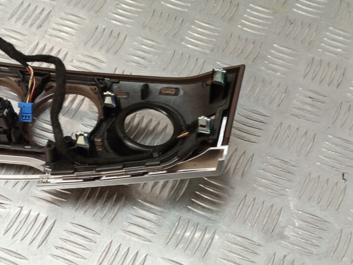 фото №15, Mercedes w222 dekor панелі консолі рамка декоративна планка a2226802271