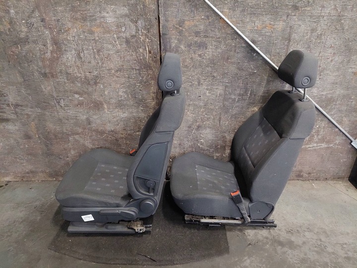 фото №11, Сиденья комплект левый правый диван зад + обшивки + подлокотник opel vectra c