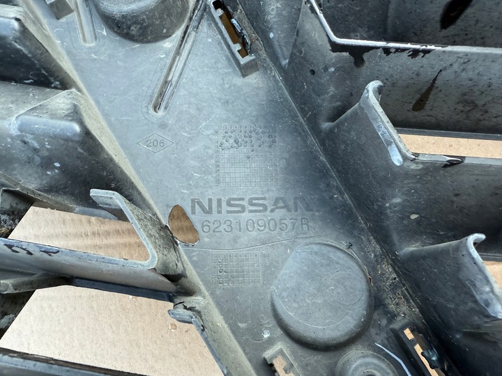 фото №7, Решётка радиатора решётка eu nissan nv300 nv 300 2016 - 2020 .