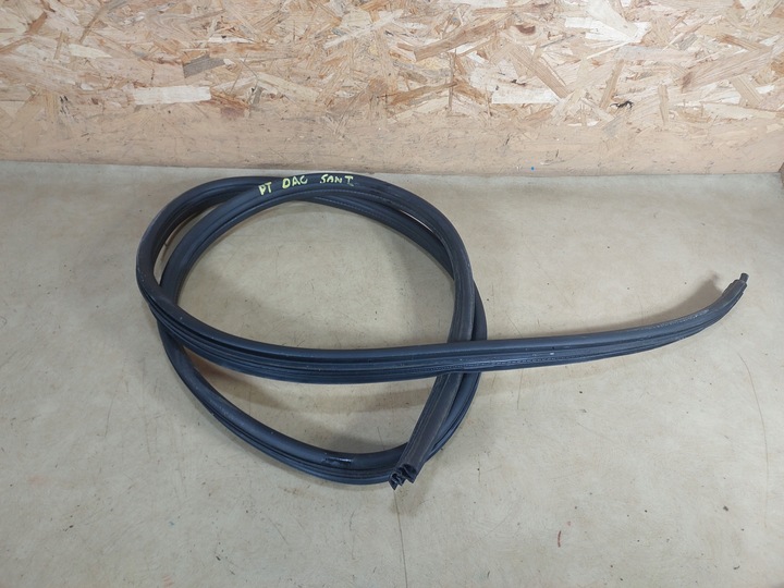 фото №1, Dacia sandero i прокладка дверь правый зад