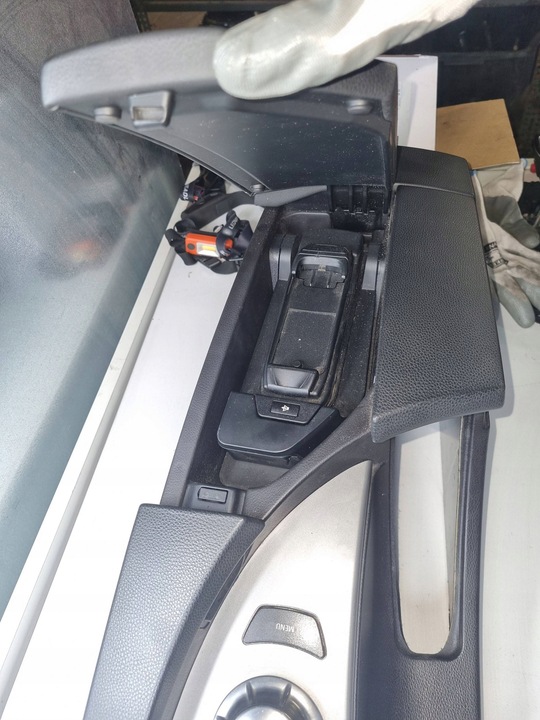 фото №6, Тунель середній підлокітник bmw 5 e60 e61 оригінальний номер 7034086