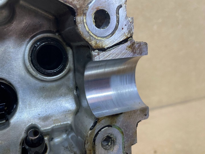 фото №13, Audi a5 8t a4 b8 2.0 tfsi 2007- 06h103475h крышка клапанов