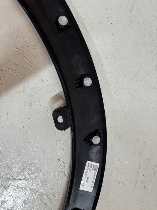 фото №10, Lexus lbx 2024 планка накладка крыльев правые перед передняя 75601-52050