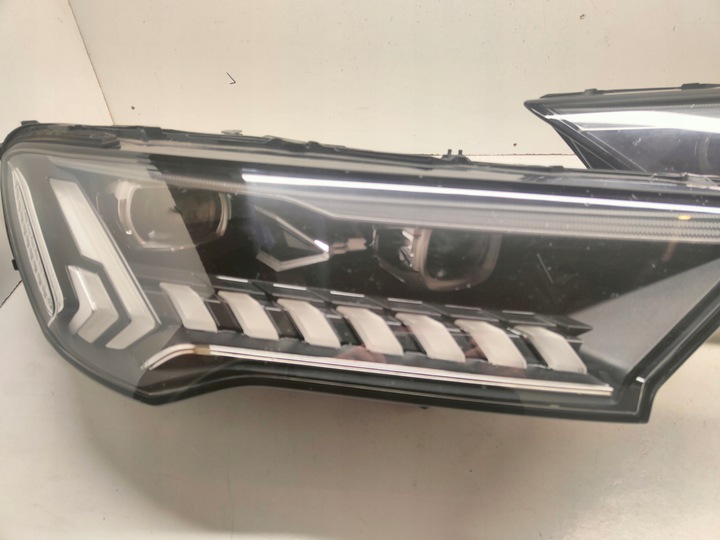 фото №2, Audi q7 рестайлинг laser комплект лампа передних 4m0941086c, 4m0941085c