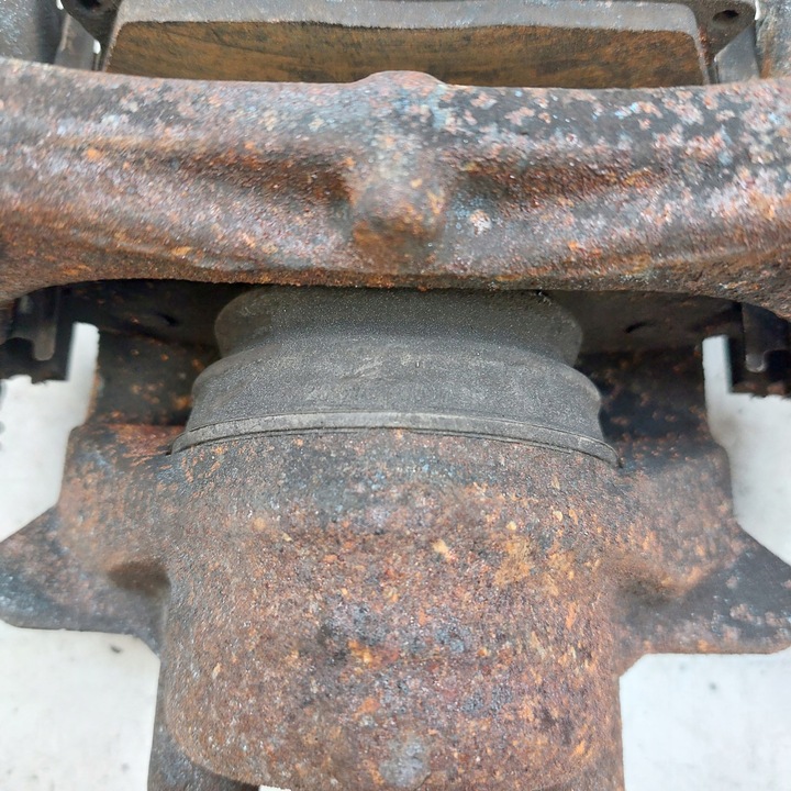 фото №12, Opel mokka 1,4t супорт гальмівний праві перед