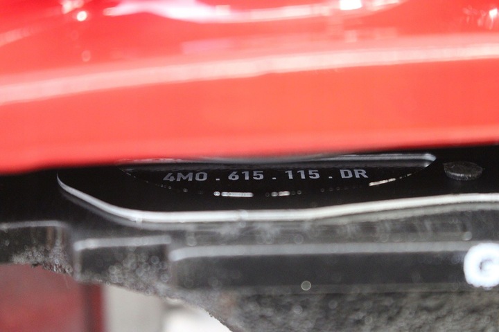 фото №13, Audi суппорт тормоза 8w0615107ak 8w0615108ak 4m0698