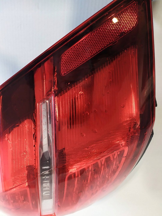 фото №14, Volvo xc60 ii - лампа задня права led 2017+