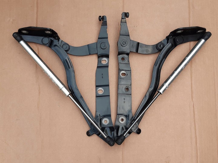 фото №1, Audi a8 d3 петля кришки багажника лівий + праві kpl