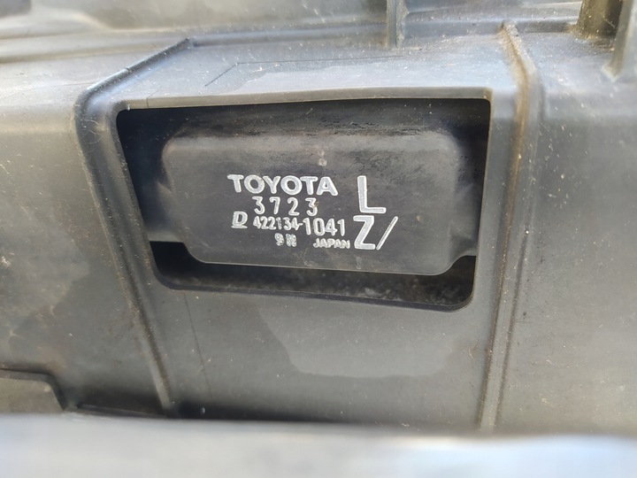 фото №8, Toyota prius iii 3 08- pas перед переднее