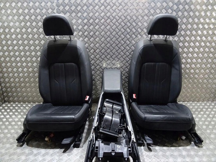 фото №16, Audi e-tron sportback комплект сидений диван