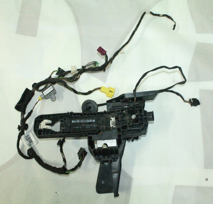 фото №1, Ручка вставка левый перед mercedes glk x204