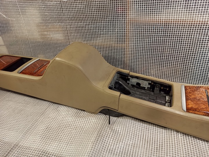 фото №9, Audi a8 d3 довгий тунель зад задній довгий підлокітник шкіра комплектний оббивка стелі