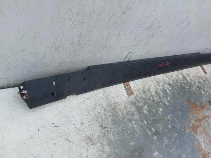 фото №3, Dodge challenger 15- ліва планка порогова поріг накладка