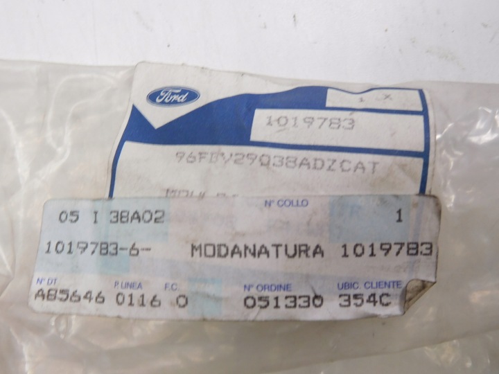 фото №7, Молдинг бампера заднего правая ford ford fiesta mk3 van oem номер 1019783