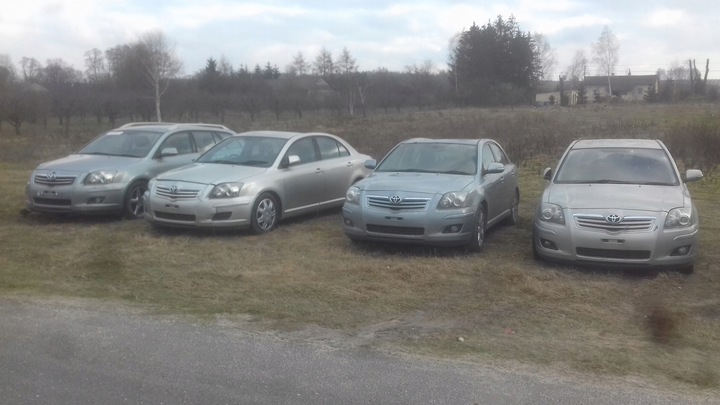 фото №13, Toyota avensis t25 дах hb хетчбек обшивка