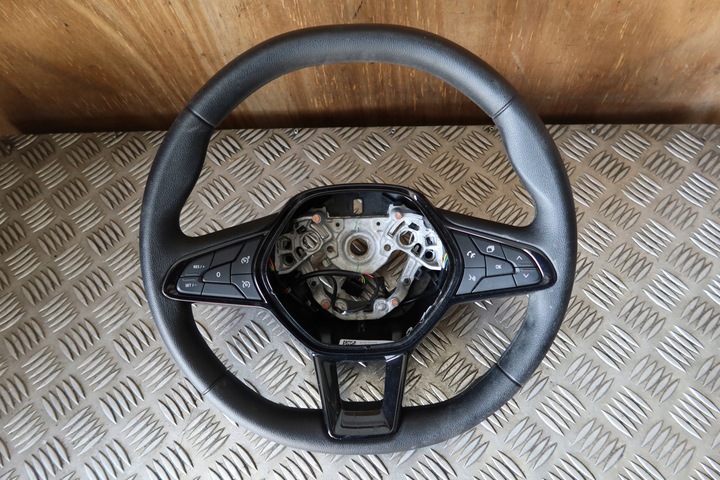 фото №1, Руль clio v 484004585r