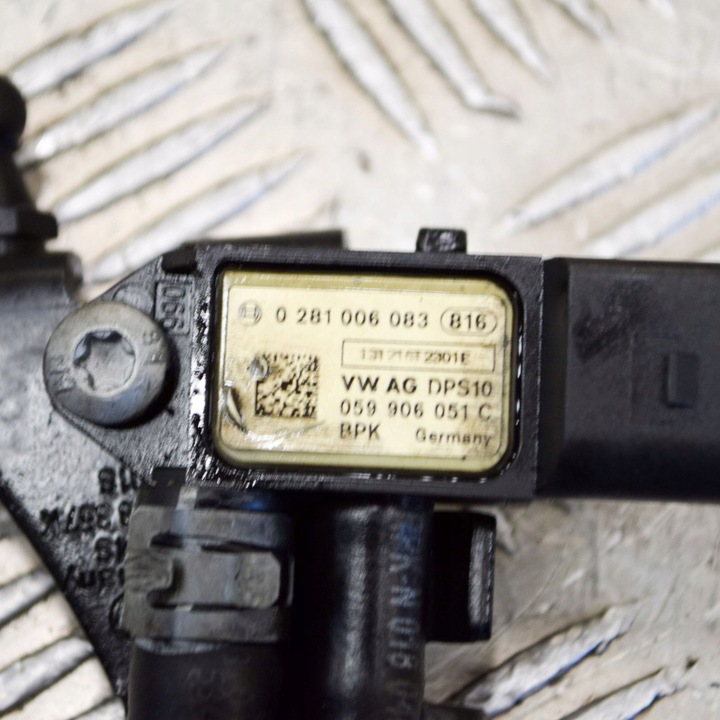 фото №7, Audi a4 s4 b8 8k 2013 датчик тиску вихлопних газів