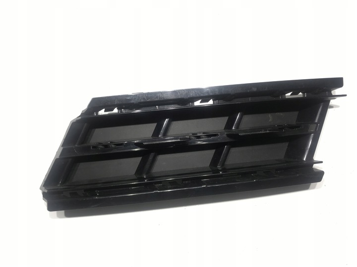 фото №1, Bmw 5 g30 lci заглушка бампера перед 9498603