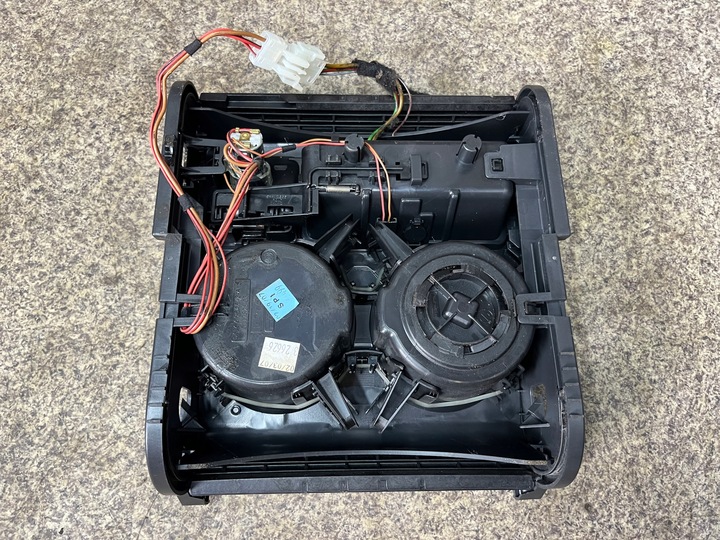 фото №6, Подстаканник держатель na напитки ролетка жалюзи туннеля среднего bmw x5 e70 e71