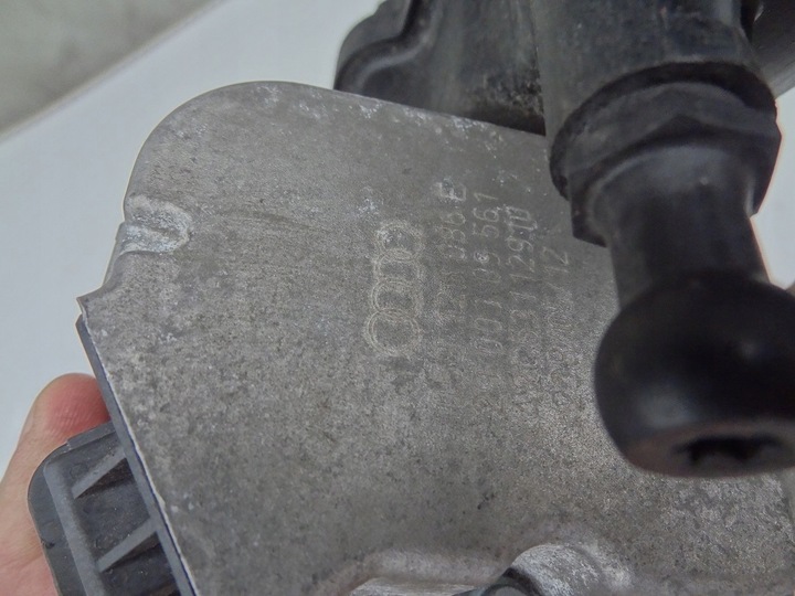 фото №6, Правий колектор всмоктуючий регулятор 2.7 3.0 tdi 059129712p 059129086e a6 a8 q7