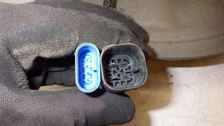 фото №8, Ступиця поворотна опора супорт праві зад з abs mercedes w246 a2469059402