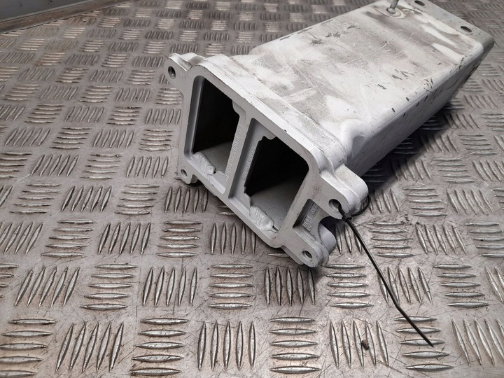 фото №6, Audi a8 s8 d4 4h 2015 перед сторона левая лонжерон передняя