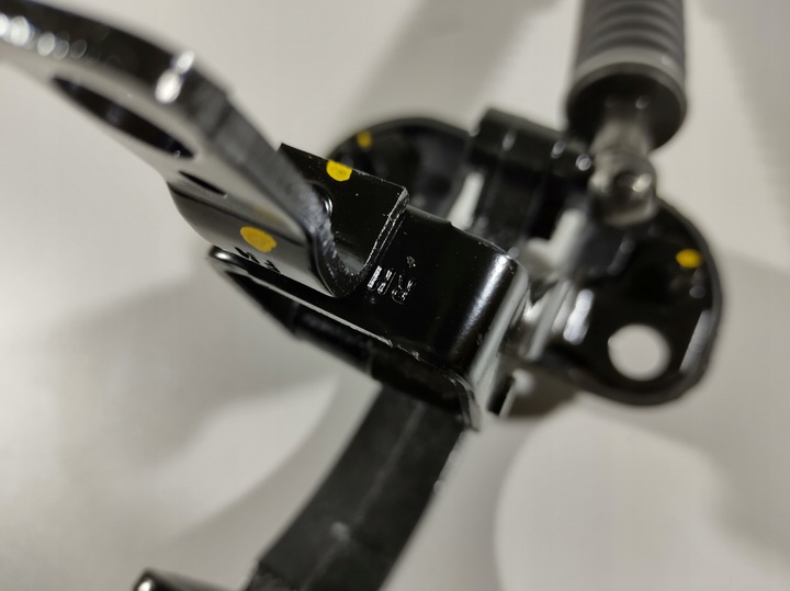 фото №11, Volvo v70 15r- петля крышки багажника правые