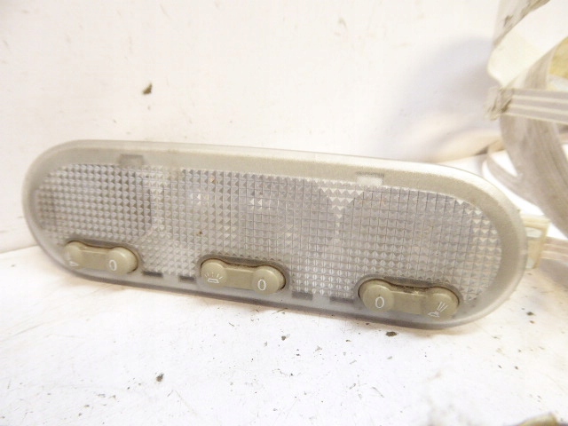 фото №3, Clio iii 05-09 лампа освітлення стеля установка стрічка роз'єм kpl