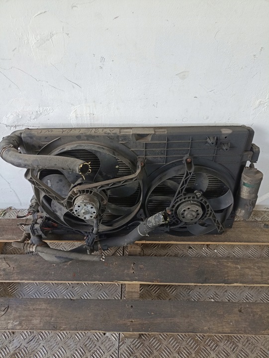 фото №4, A3 8l рестайлинг 1.9tdi радиаторов вентилятор