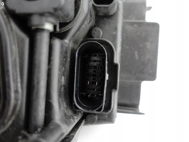 фото №10, Vw passat b8 3g1 рестайлинг 19-23 лампа полный led iq.light правая eu