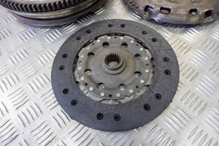 фото №8, Комплект сцепления toyota rav 4 iii _a3_ 3125005120 2.2l дизель 130kw 2008