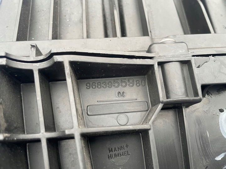 фото №5, Корпус фильтра воздуха citroen c5 iii x7 3.0 hdi 9683955