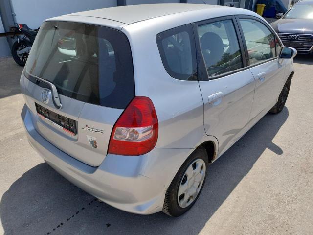 фото №13, Honda jazz ii 2002-08 крышка зад багажника зад зелёная красная тёмно-синяя