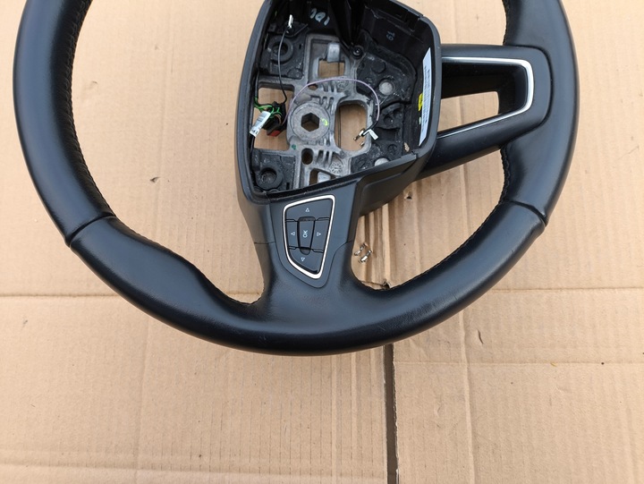 фото №11, Кермо ford focus mk3 рестайлінг c-max mk2 шкіра гарна