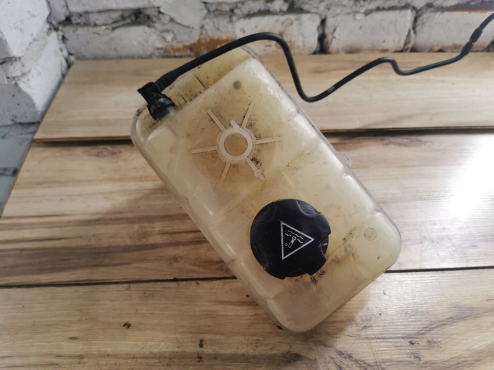 фото №1, Бачок розширювальний citroen c5 ii 1.6 vti